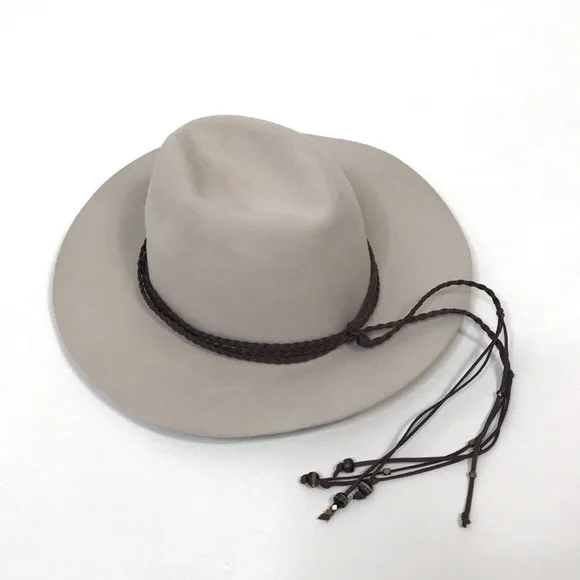 LOVELY BIRD | Accessories | Lovely Bird Wool Hat | Poshmark display picture 2